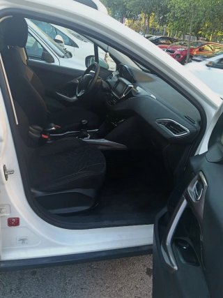 Peugeot 2008 2015