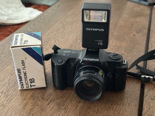 Olympus OM-101 + 50mm f/2 + Manual Adapter 2 + T18