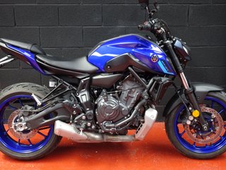 Yamaha MT-07 Naked Azul/Negro