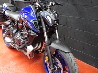Yamaha MT-07 Naked Azul/Negro