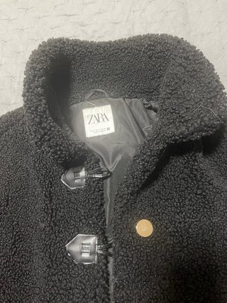 Casaco peludo Zara preto mulher
