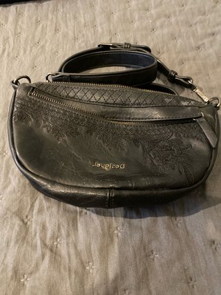 Bolso Desigual negro pequeño