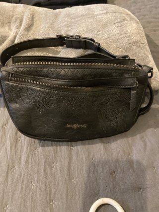 Bolso Desigual negro pequeño