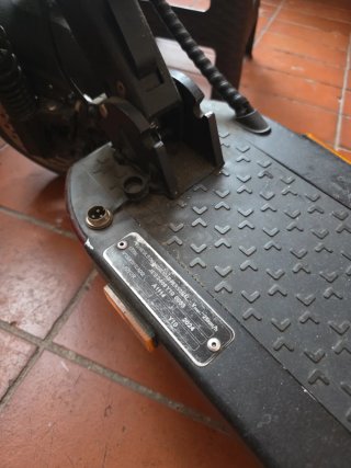 Patinete Eléctrico Joyor Y10 7200 km Placa de Dgt