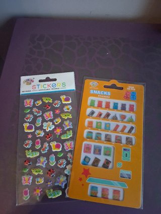 Láminas de pegatinas variadas: Postres, Juguetes,