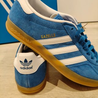 Zapatillas Adidas Talla 42 Azul y Blanco
