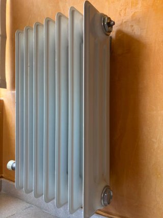 Radiador agua caliente blanco