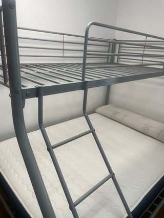 Colchón viscoelástico casi nuevo 135 cm