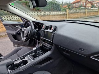 Jaguar F-Pace 2017