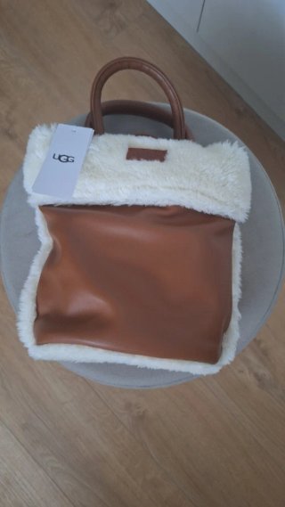 Bolso UGG de cuero y pelo