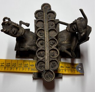 Escultura Africana de Bronce (Jugadores Mancala)