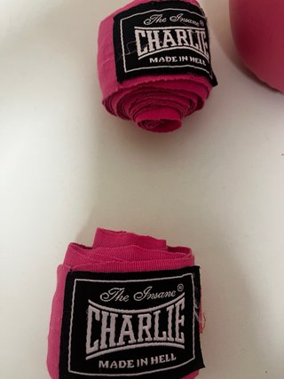 Guantes de boxeo rosa 6  oz “charlie”