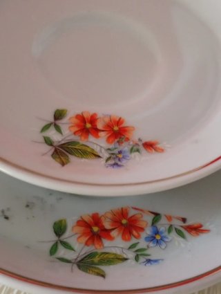 Lote cafetera/tetera vintage y platitos florales