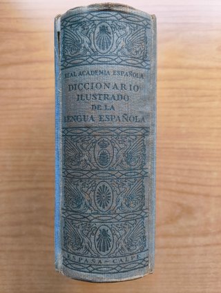 Diccionario RAE ilustrado 1927 – 1a edición
