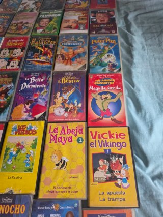 Lote 43 Películas Disney VHS