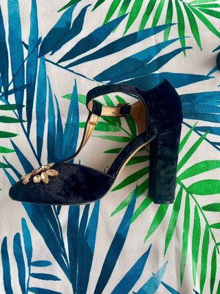 Zapatos El Caballo Piel Negros y Dorados