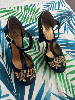 Zapatos El Caballo Piel Negros y Dorados