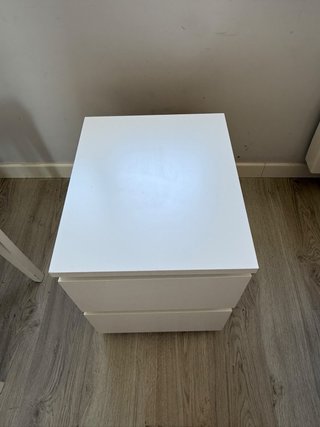 Mesita de noche Ikea blanca