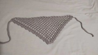 Bandana ganchillo gris hecha a mano