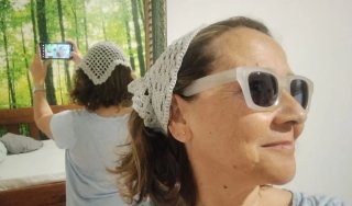 Bandana ganchillo gris hecha a mano