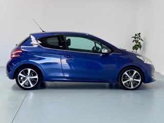 Peugeot 208 3P ALLURE 1.6 VTi 120