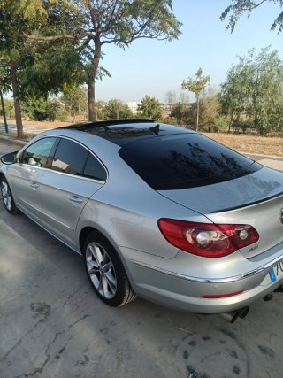 Volkswagen Passat CC 2011