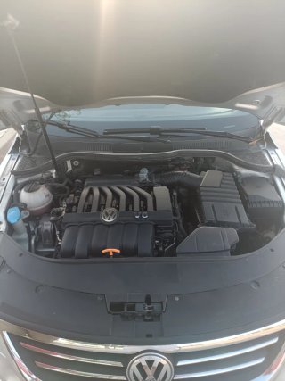 Volkswagen Passat CC 2011
