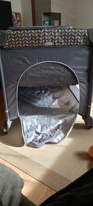 Cuna de viaje plegable Lionelo