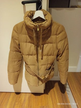 Abrigo acolchado mujer camel