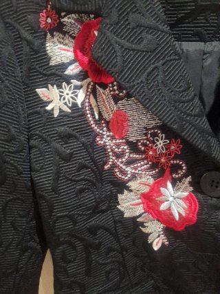 Chaqueta Desigual Talla 40 Bordada Flores.