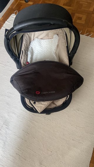 Carrito Concord Neo y capazo