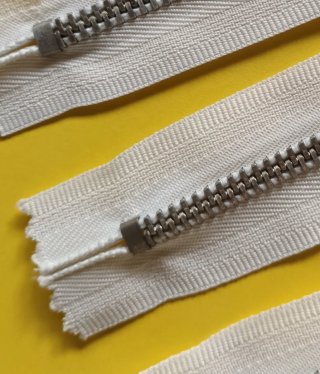 Lote 22 Cremalleras Metálicas Blancas 17cm