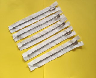 Lote 22 Cremalleras Metálicas Blancas 17cm