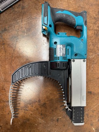 Atornillador de Pladur Makita Autoalimentado