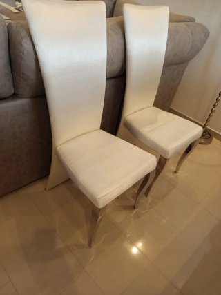 Mesa de comedor blanca moderna