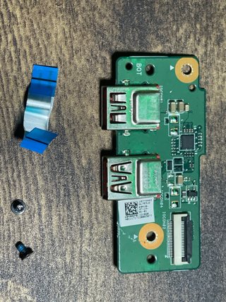 Placa USB para portátil + Tornillos + Conector