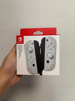 Nuevos JoyCons color Crema para Nintendo Switch