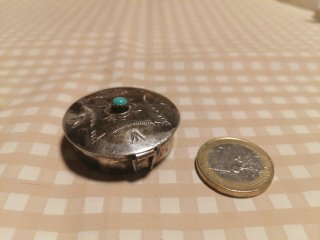 Cajita plata con piedra color turquesa
