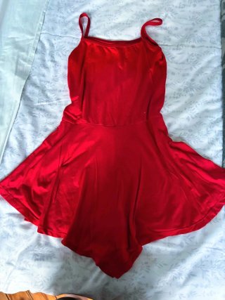 Mono falda pantalón rojo