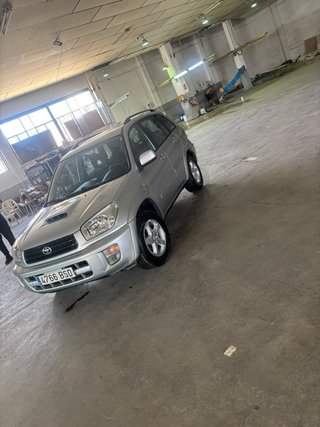Toyota RAV4 2004