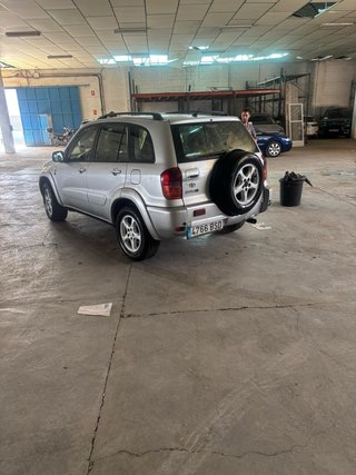 Toyota RAV4 2004