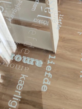 Escritorio de cristal IKEA