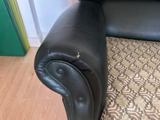 Sillón Orejero Piel Verde