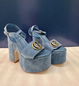 Sandalias Guess Clody Azul y Dorado