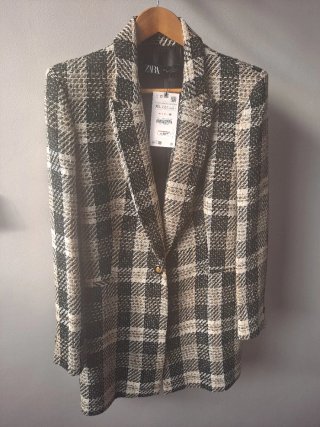 Chaqueta Zara cuadros beige y negro Talla XL