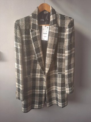 Chaqueta Zara cuadros beige y negro Talla XL
