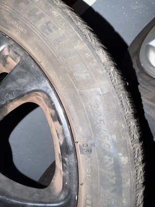 LLANTAS MERCEDES-BENZ 17” NEGRAS + NEUMÁTICOS
