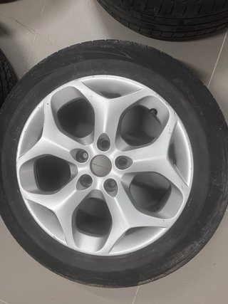 Llantas 16 Ford C-Max 2012