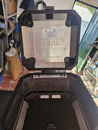 Maleta Givi Trekker Outback 42L Aluminio