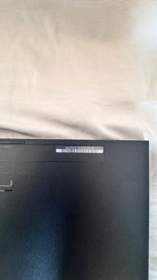PlayStation 4 500GB + 2 Controller